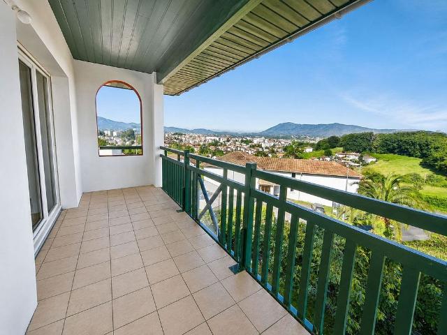 Ático en venta en Hendaya, de 66 m² 2 habitaciones por 360.400