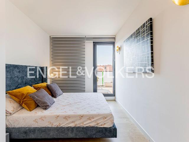 Ático en venta en Hospitalet de Llobregat L´, Centre. Ático con gran terraza y parking opcional en Hospitalet Centro. Áticos Hospitalet de Llobregat.