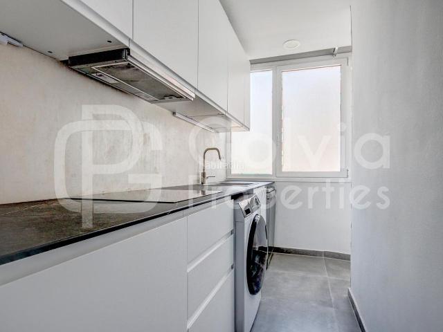 Ático en venta en Hospitalet de Llobregat L´, Centre. HOSPITALET CENTRO. Áticos Hospitalet de Llobregat.