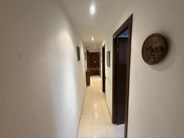 Ático en venta en Hospitalet de Llobregat L´, Collblanc. A 8 minutos del metro de Collblanc, y a 6 del mercado. Áticos Hospitalet de Llobregat.