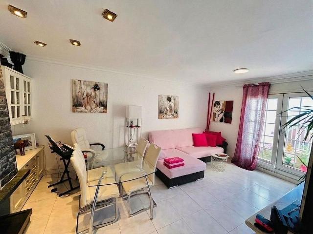 Ático en venta en Hospitalet de Llobregat, L´, de 70 m² 2 habitaciones por 235.000