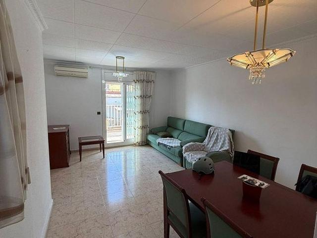 Ático en venta en Hospitalet de Llobregat, L´, de 80 m² 3 habitaciones por 362.000
