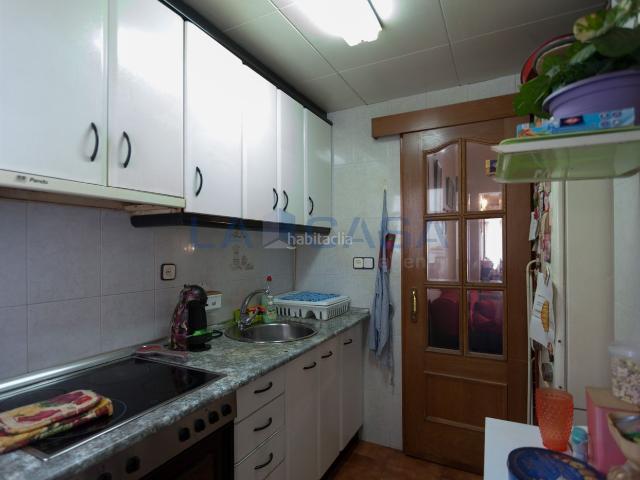 Ático en venta en Hospitalet de Llobregat L´, Les Planes. ATICO EN VENTA, 2 DORMITORIOS En Calle MIMOSES DE LES, L'HOSPITALET DE LLOBREGAT, Barcelona, Catalunya, España. Áticos Hospitalet de.