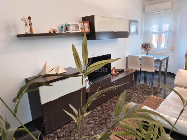 Ático en venta en Hospitalet de Llobregat L´, Pubilla Cases. PISO IDEAL PAREJAS. Áticos Hospitalet de Llobregat.