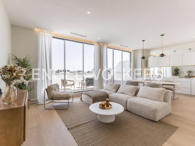 Ático en Venta en Ibiza de Madrid