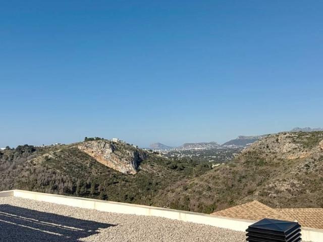 Atico en venta en Jardines de Montecala Impresionante aparta. 165m² Benitachell