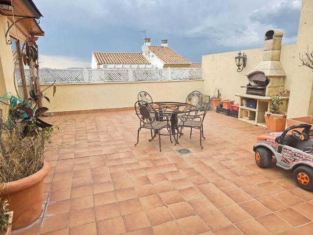 Ático en Venta en La Zubia Ciudad