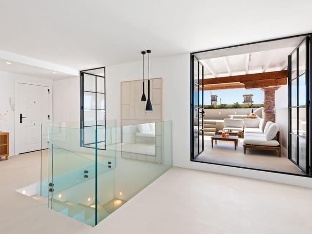 Ático en venta en La Duquesa / Puerto de la Duquesa, Málaga Costa del Sol