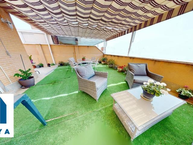 Ático en venta en Leganés, Valdepelayo Montepinos Arroyo Culebro. MAYA Consulting vendeMAYA Consulting vende ATICO Dúplex reformado para amantes de la exclusividad y el confort en Arroyo Culebro.