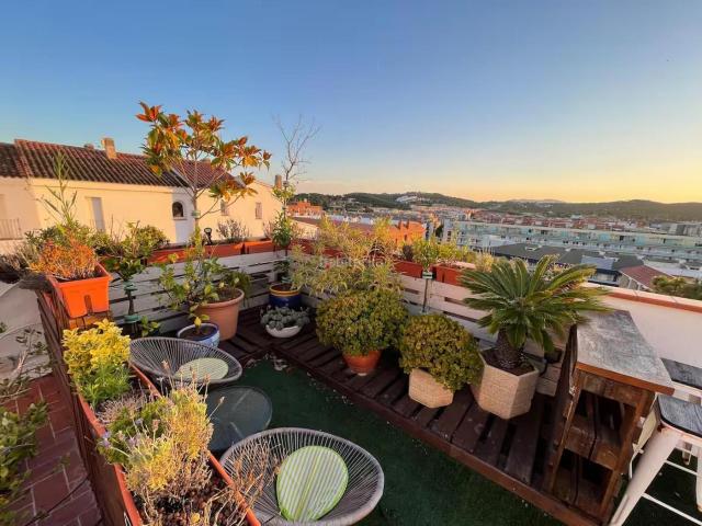 Ático en venta en Lloret de Mar, Fenals Costa Brava. Ático con terraza espectacular y licencia turística !. Áticos Lloret de.