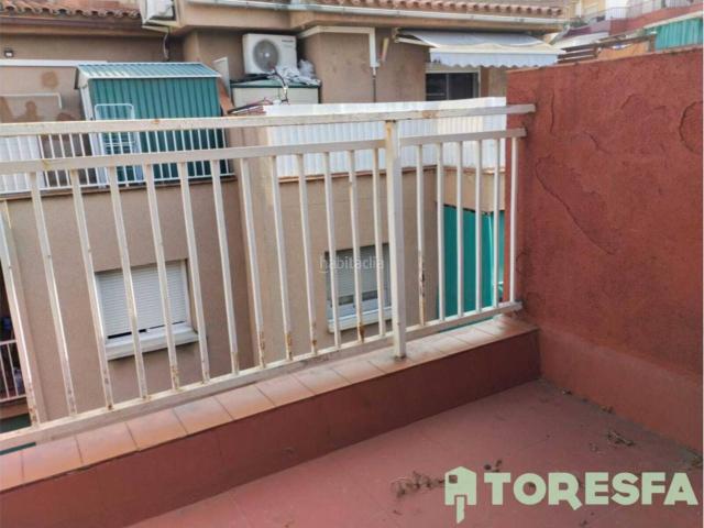 Ático en venta en Llagosta La. Ático De Dos Dormitorios Con Terraza En La Llagosta!. Áticos Llagosta.
