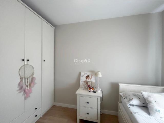 Ático en venta en Lleida, Cappont. Exclusivo piso totalmente reformado en Cappont, con vistas despejadas, gran luminosidad, con parking i trastero opcional. Áticos.