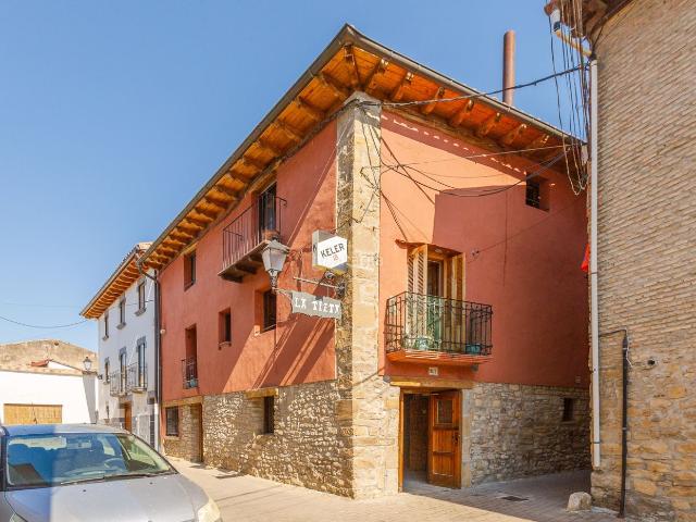 Ático en venta en Lumbier. CASA EN LUMBIER. Áticos.