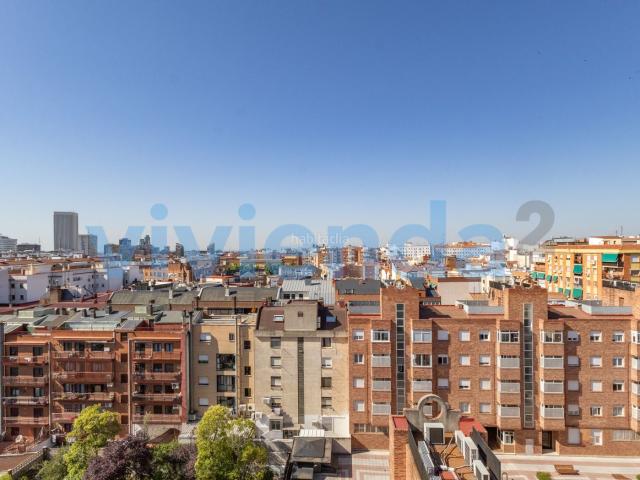 Ático en venta en Madrid, Castillejos Cuzco. Atico en Castillejos, 80 m2, 2 dormitorios, 2 baxF1os, 829.000 euros. Áticos.