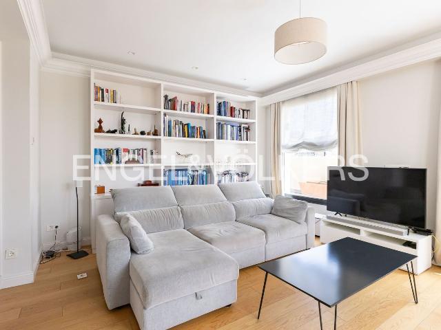 Ático en venta en Madrid, Lista. Magnífico Ático con terraza de 45m2. Áticos.