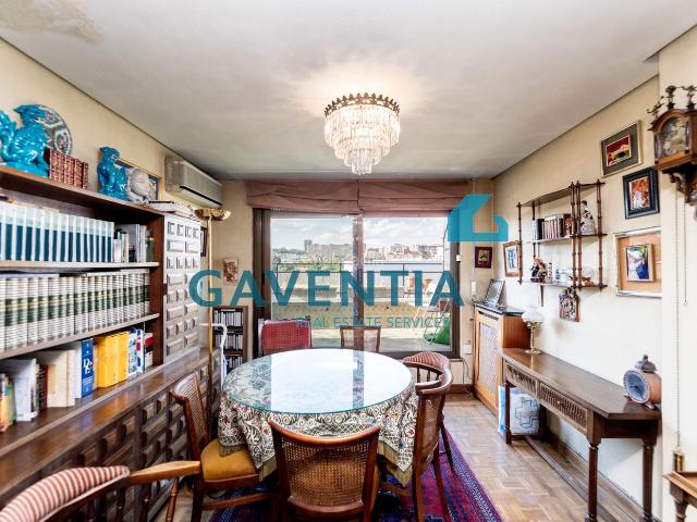 Ático en venta en Madrid, Pacífico. Ático en venta en Avenida del Mediterráneo. Áticos.