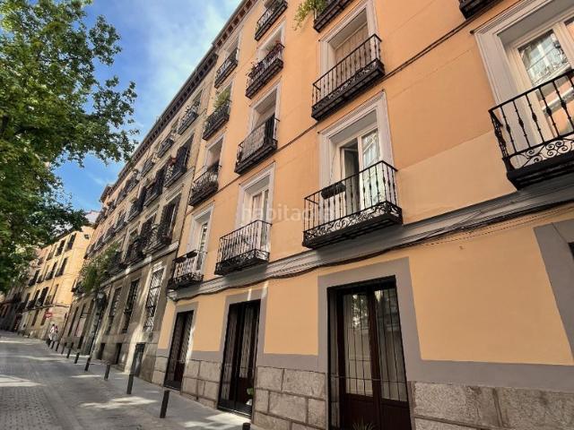 Ático en venta en Madrid, Palacio. Ático en venta en Calle del Espejo, Palacio, Madrid. Áticos.