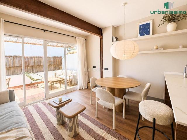 Ático en venta en Madrid, Universidad Malasaña. ÁTICO REFORMADO CON TERRAZA A UN PASO DE GRAN VÍA. Áticos.