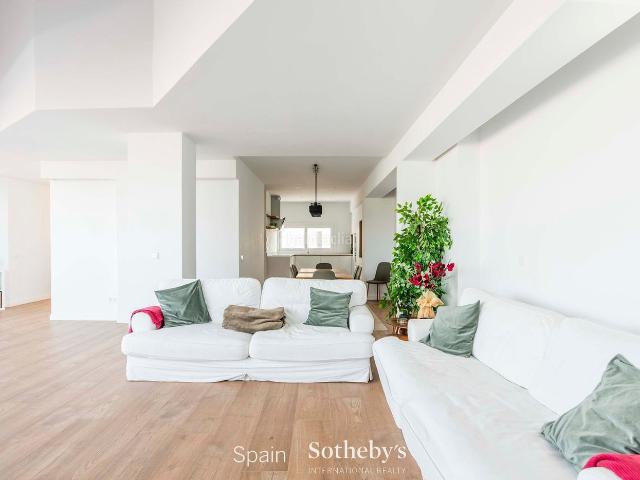 Ático en venta en Madrid, Universidad Malasaña. Ático de 5 dormitorios con terraza en el Corazón de Madrid. Áticos.