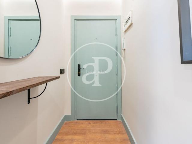Ático en venta en Madrid, Universidad Malasaña. Piso en venta en Plaza de los Mostenses. Áticos.