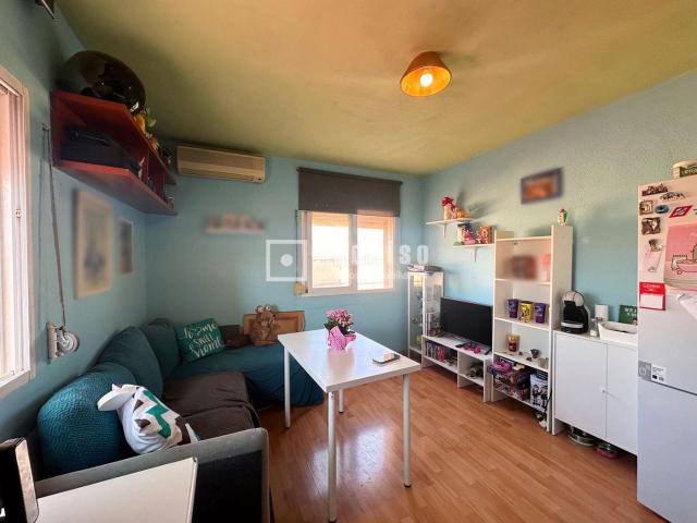 Ático en venta en Málaga, Barrio de Ciudad Jardín. ÁTICO CON GRAN TERRAZA DE USO PRIVATIVO Y POSIBILIDAD DE 2 DORMITORIOS EN SAGRADA FAMILIA, CIUDAD JARDÍN MÁLAGA. Áticos.