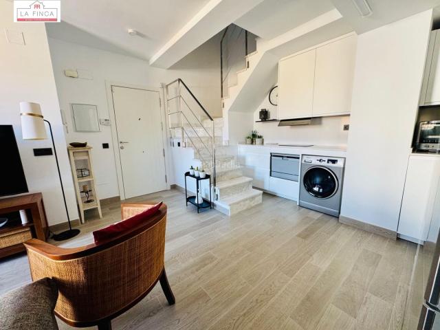 Ático en venta en Málaga, Parque Victoria Eugenia. Ático dúplex exclusivo independiente y con dos terrazas. Áticos.