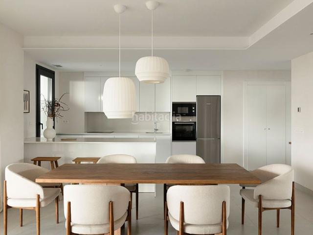 Ático en venta en Marbella, Alto de los Monteros. Nuevos apartamentos que han sido diseñados como un concepto de residencial boutique pero con alma de resort. Un lugar donde los. Áticos.