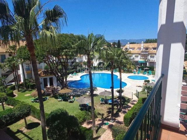 Ático en venta en Marbella, Marbesa. Ático en venta en Faiways, Carib Playa en Marbella. Áticos.