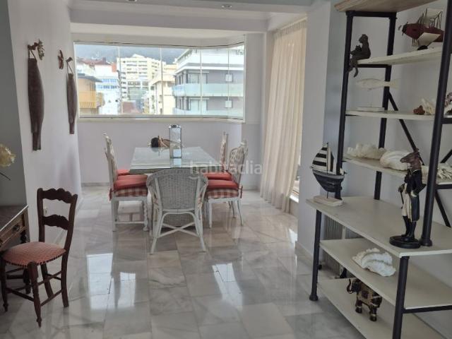 Ático en venta en Marbella, Playa Bajadilla Puertos. Ático centro vistas frontales al mar. Áticos.