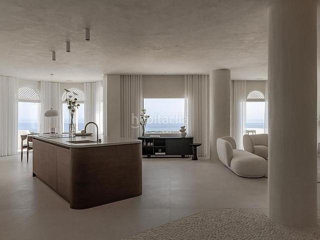 Ático en venta en Marbella, Playa Bajadilla Puertos. Áticos.