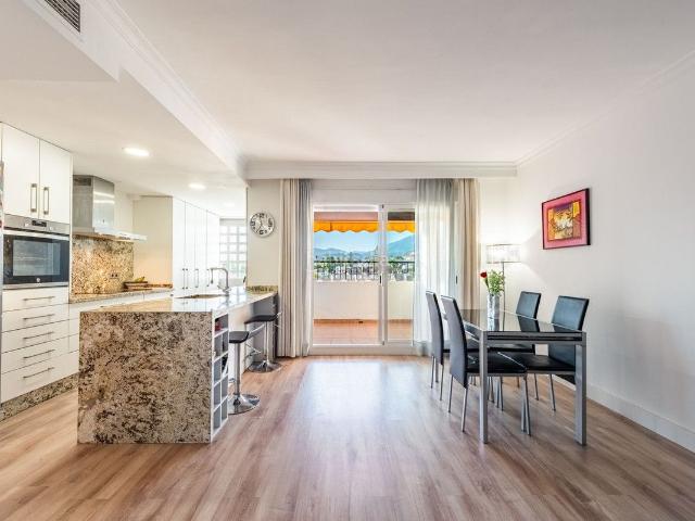 Ático en venta en Marbella, San Pedro de Alcántara Pueblo. Áticos.