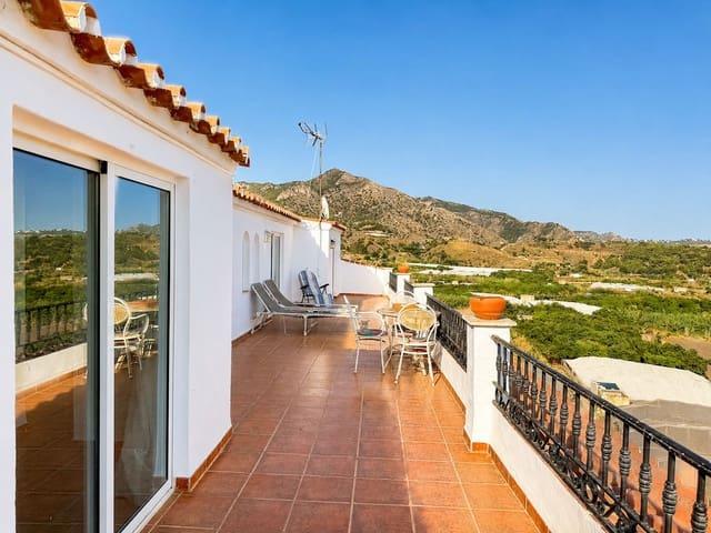 Ático en venta en Maro, Málaga Costa del Sol