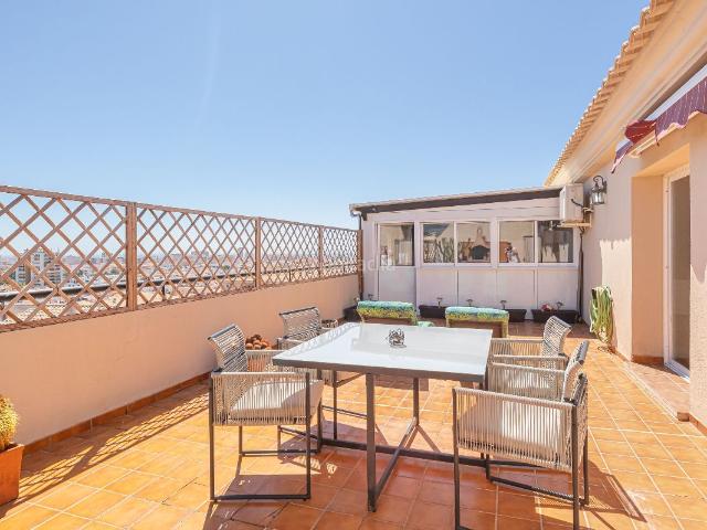 Ático en venta en Mijas, Campo de Mijas. ¡Único! Ático con espectacular terraza de 66m², privacidad total y vistas al mar en Las Lagunas Mijas Costa Málaga. Áticos.