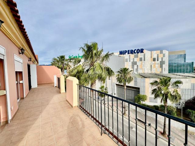 Ático en venta en Mijas, Campo de Mijas. Ático con garaje y Gran terraza en las lagunas. Áticos.