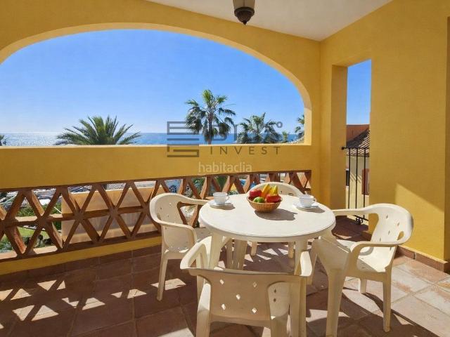 Ático en venta en Mijas, Calahonda. Ático en venta en 1º Linea de playa en Doña Lola, Calahonda, Mijas Costa. Áticos.