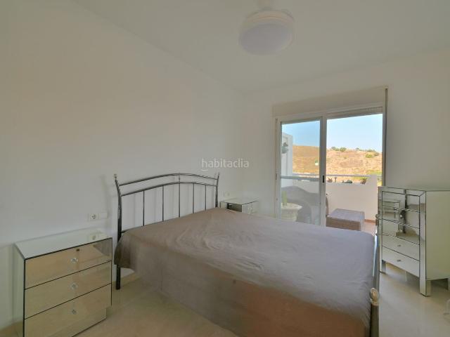 Ático en venta en Mijas, Calahonda. Fantástico ático con vistas panorámicas al mar. Áticos.