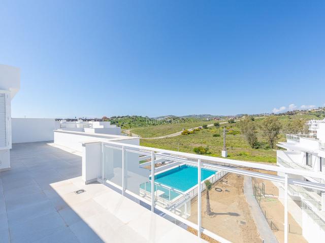 Ático en venta en Mijas, La Cala Golf Lagar Martell. Magnífico apartamento en ático para todo el año y alquileres de corta duración, ofreciendo un estilo de vida único!. Áticos.