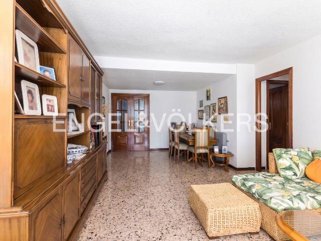 Ático en venta en Móstoles, Norte Universidad. Estupendo ático en Estoril II, Móstoles. Áticos.