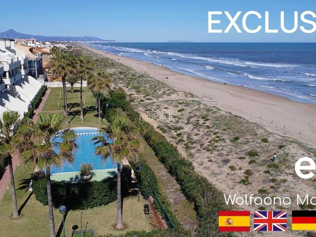 Ático en venta en Oliva, Oliva Nova. Ático en primera línea del Mediterráneo Oliva Nova, Costa Blanca. Áticos.