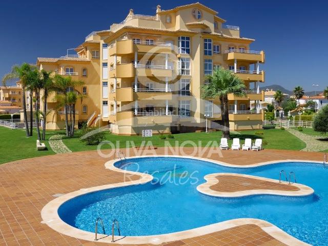 Ático en venta en Oliva, Oliva Nova. Golf y Mar, 1401. Áticos.