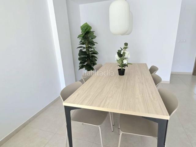 Ático en venta en Orihuela, Villamartín Las Filipinas. Ático exclusivo con 3 dormitorios en Villamartin, Orihuela Costa. Gran solárium, terraza, piscinas, trastero, aparcamiento, urbani. Áticos.