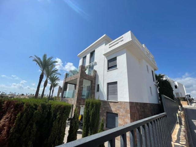 Ático en venta en Orihuela, Lomas de Campoamor Las Ramblas. Ático dúplex de lujo con vistas al mar en Las Ramblas, Orihuela Costa. Áticos.