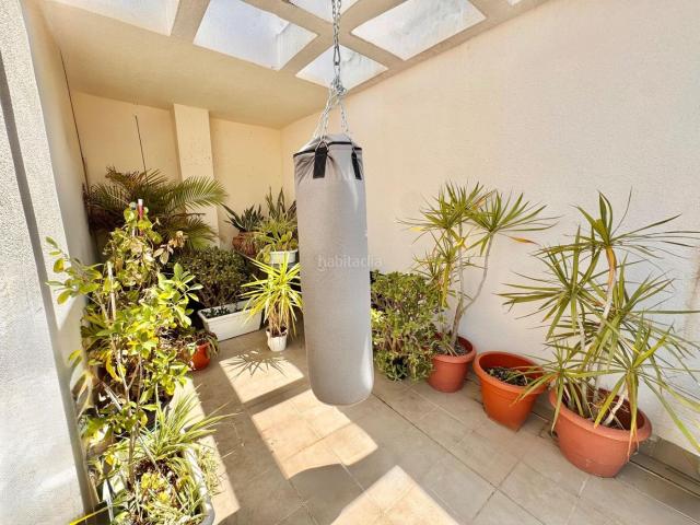 Ático en venta en Orihuela, Orihuela Ciudad. ESTUPENDO ÁTICO EN ORIHUELA CON UNA TERRAZA AMPLIA, GARAJE, SEMINUEVO VISITELO SIN COMPROMISO!. Áticos.