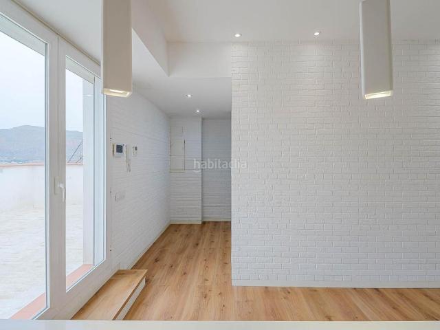 Ático en venta en Orihuela, Orihuela Ciudad. Espectacular ático reformado de 5 dormitorios con solárium y ascensor privados, en Orihuela. Áticos.