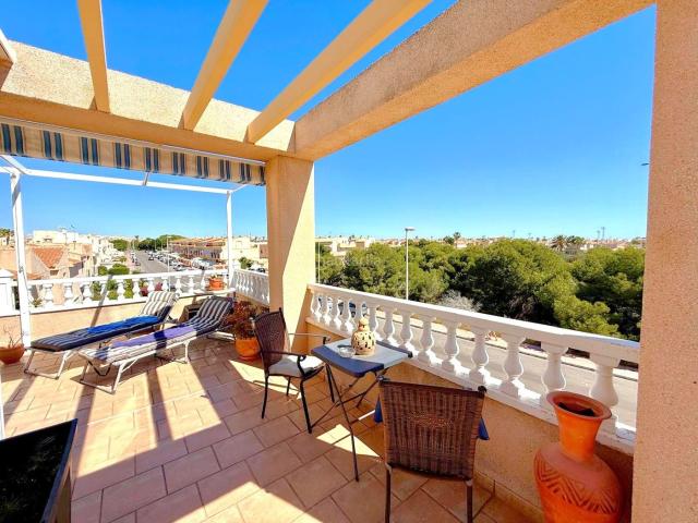 Ático en venta en Orihuela, Playa Flamenca.. Áticos.