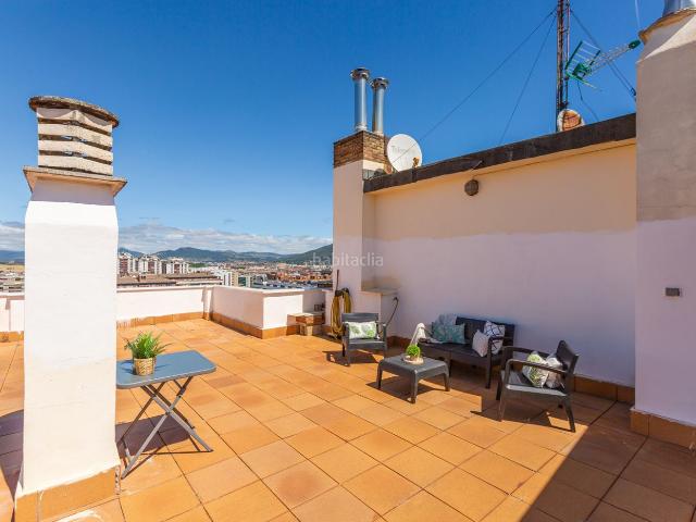Ático en venta en Pamplona Iruña, Iturrama. Atico con 4 terrazas e impresionantes vistas a Pamplona. Áticos Pamplona.