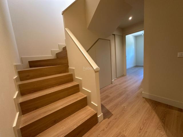 Ático en venta en Palma de Cervelló La. ÁTICO DÚPLEX CON TERRAZA Y JARDÍN PRIVADO, CON ACCESO EN ASCENSOR A AMBAS PLANTAS. Áticos Palma de Cervelló.