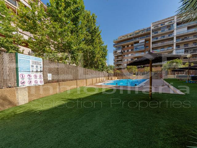 Ático en venta en Paterna, Valterna. ÁTICO CON GRAN TERRAZA, GARAJE Y PISCINA. Áticos.