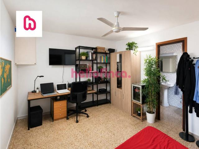 Ático en venta en Pineda de Mar, Poblenou. Exclusivo sobreático con jacuzzi, barbacoa en el barrio de Poblenou Pineda de Mar. Áticos Pineda de.