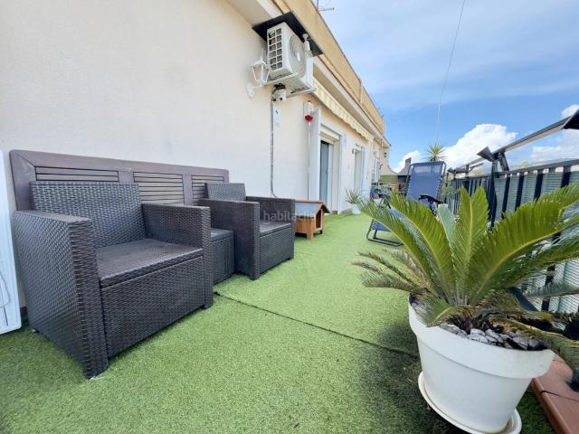 Ático en venta en Pineda de Mar, Poblenou. SOBRE ÁTICO CON APARCAMIENTO Y GRAN TERRAZA. Áticos Pineda de.